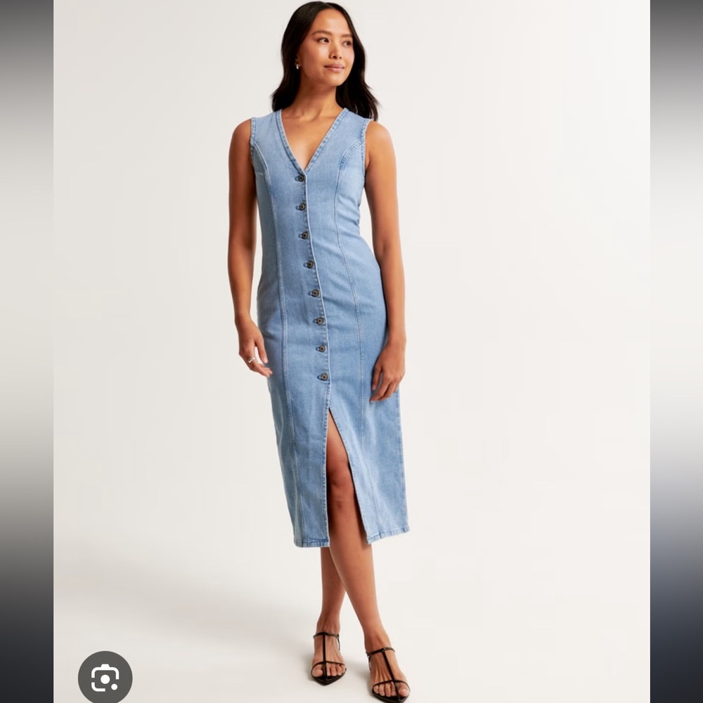 The A&F Mara Vest Midi Dress